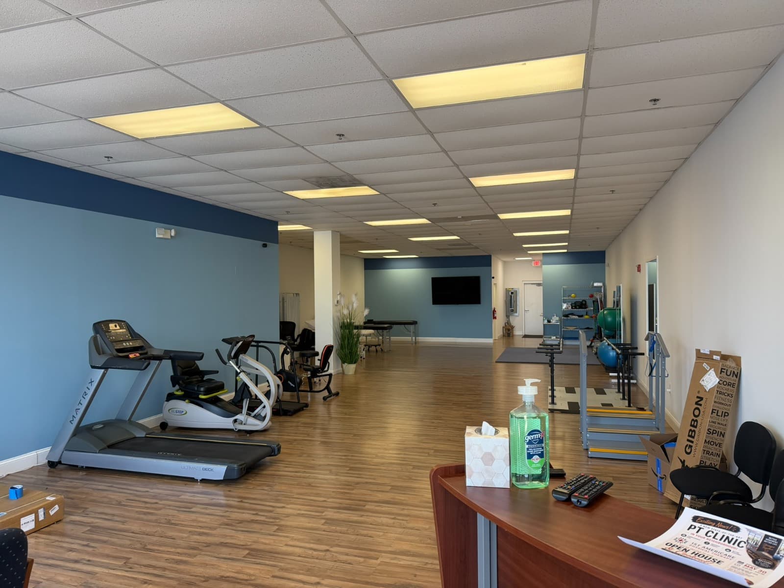 1st Americare rehabilitation gym and parallel bars